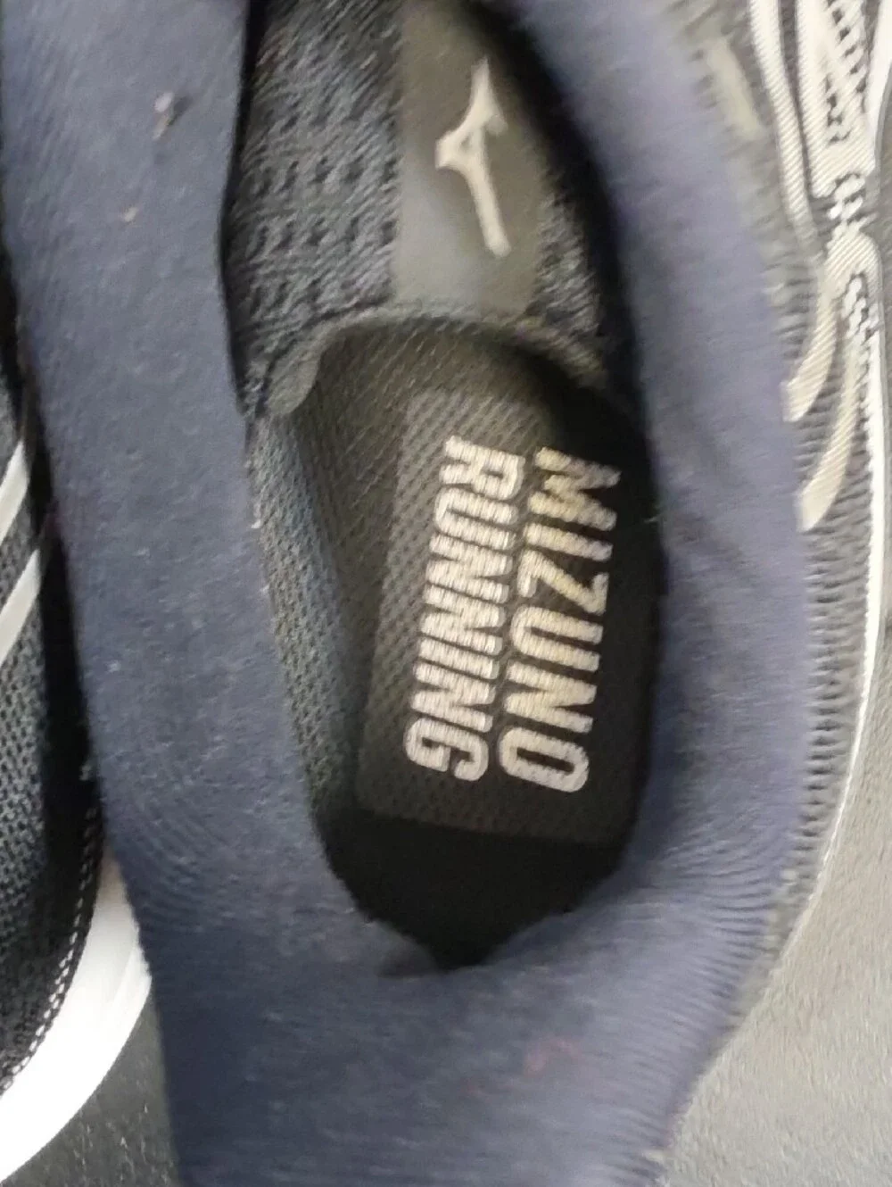 Mizuno lightweight trainers